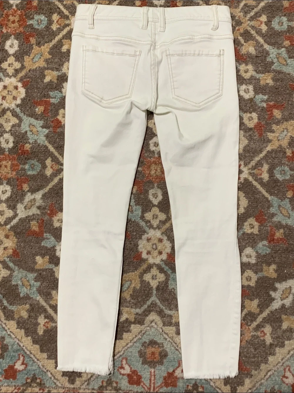 Free People White Distressed Skinny Jeans size 25